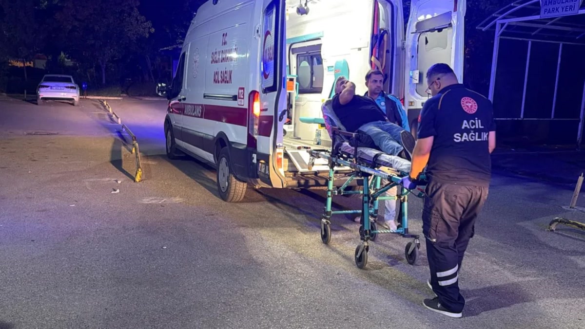 Adıyaman'da kahta kaza: gece kavşakta iki araç çarpıştı, 8 yaralının durumu ne?