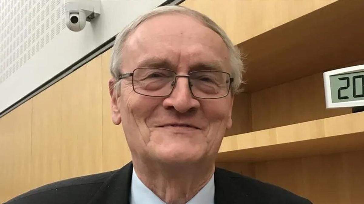 Almanya'da eski BND başkanı August Hanning casusluk ve vatana ihanetten gözaltında: 2 bin gizli belgenin ucu n
