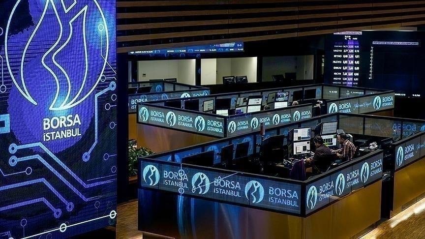 Kendi arşivimiz: Borsa İstanbul işlem salonu ve logosu; Destek Faktoring hissesinin işlem gördüğü paza