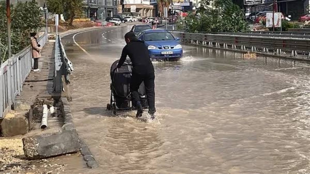 Ankara'da Meteoroloji'den 30 Ekim hava durumu uyarısı: bugün yağmur var mı, hangi illerde sel riski sürüyor?