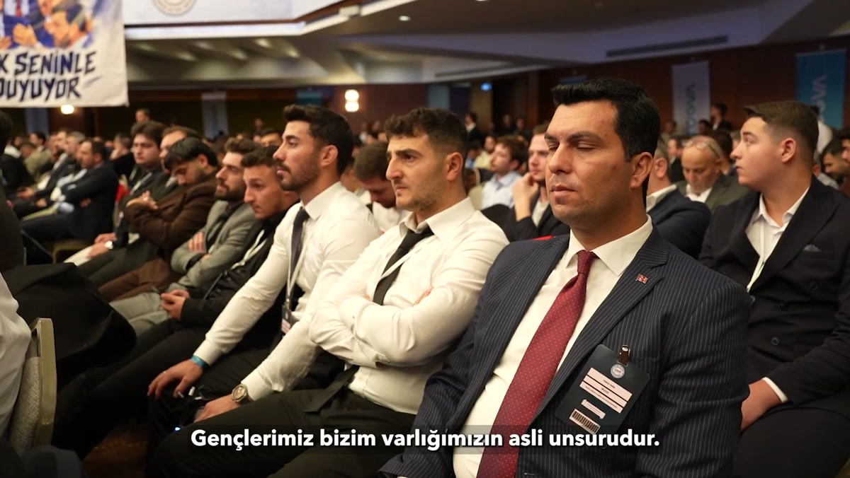 Ankara'dan Akın Gürlek gençleri hedef alan “kirli ağlara” meydan okudu: TÜGVA kürsüsünde öyle bir sö