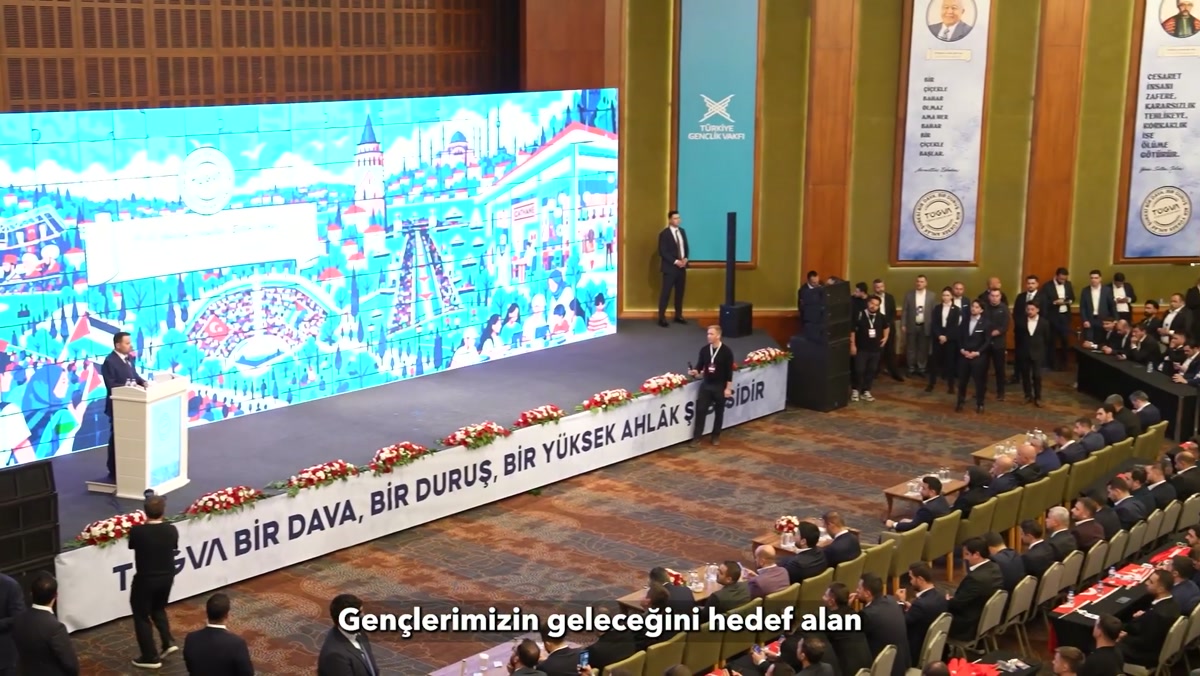 Ankara'dan Akın Gürlek gençleri hedef alan “kirli ağlara” meydan okudu: TÜGVA kürsüsünde öyle bir sö