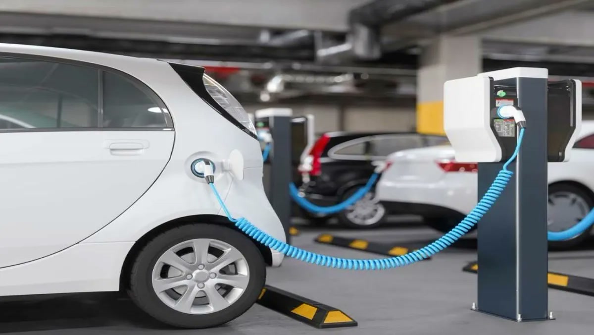 Ankara'da elektrikli otomobil sayısı 485 bini aştı, EPDK'nın eylül tablosunda şarj istasyonları için öyle bir 