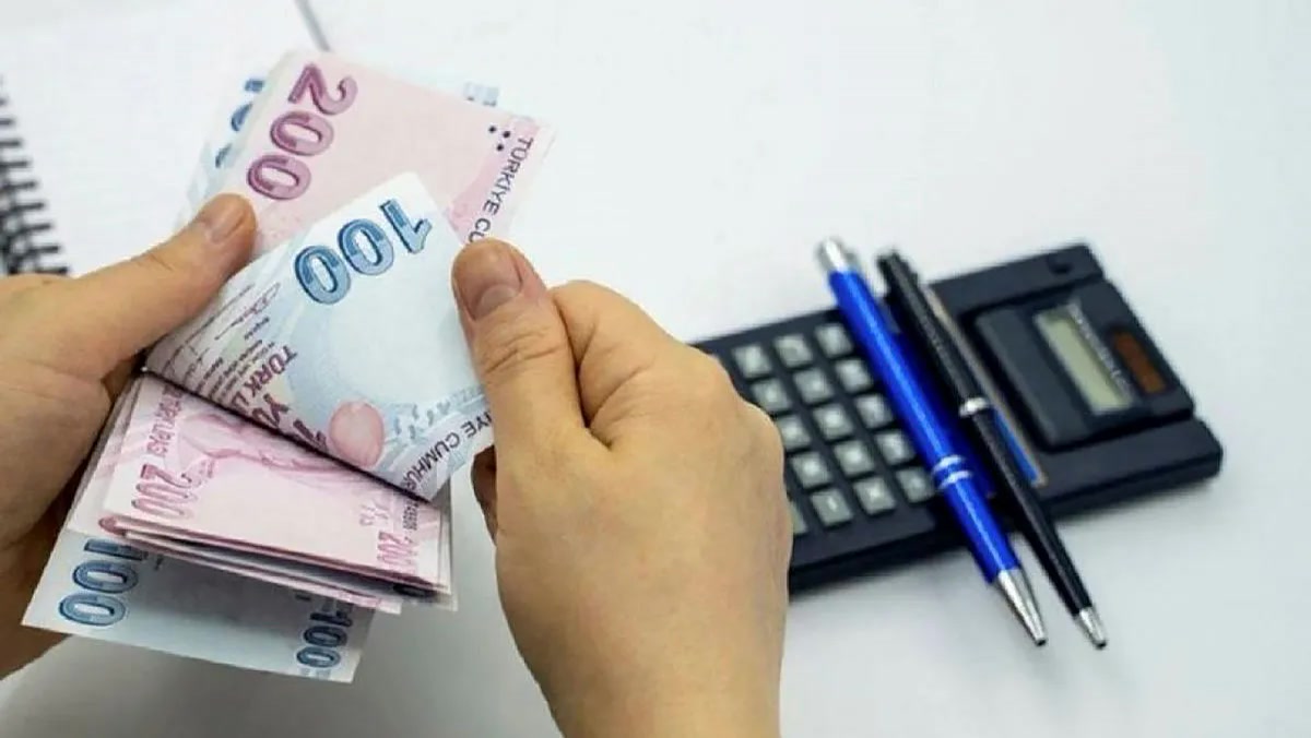 Ankara'da memur zammı ve emeklilik sistemi hesapları çıktı: Ocak 2027'de en düşük emekli aylığı kaç lira olur?