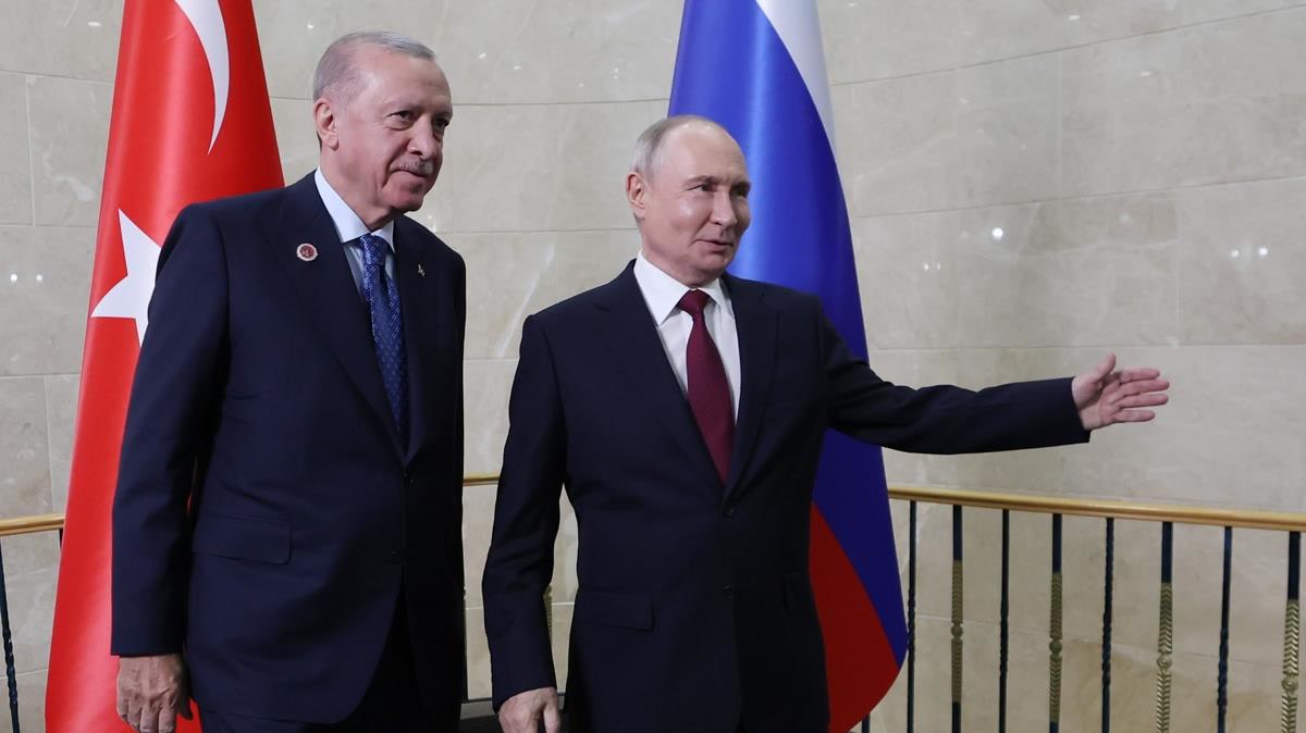Ankara'da Erdoğan Putin görüşmesi: Doğum günü telefonunda Karadeniz'de gemiler vurulurken Rusya ve Ukrayna'ya 