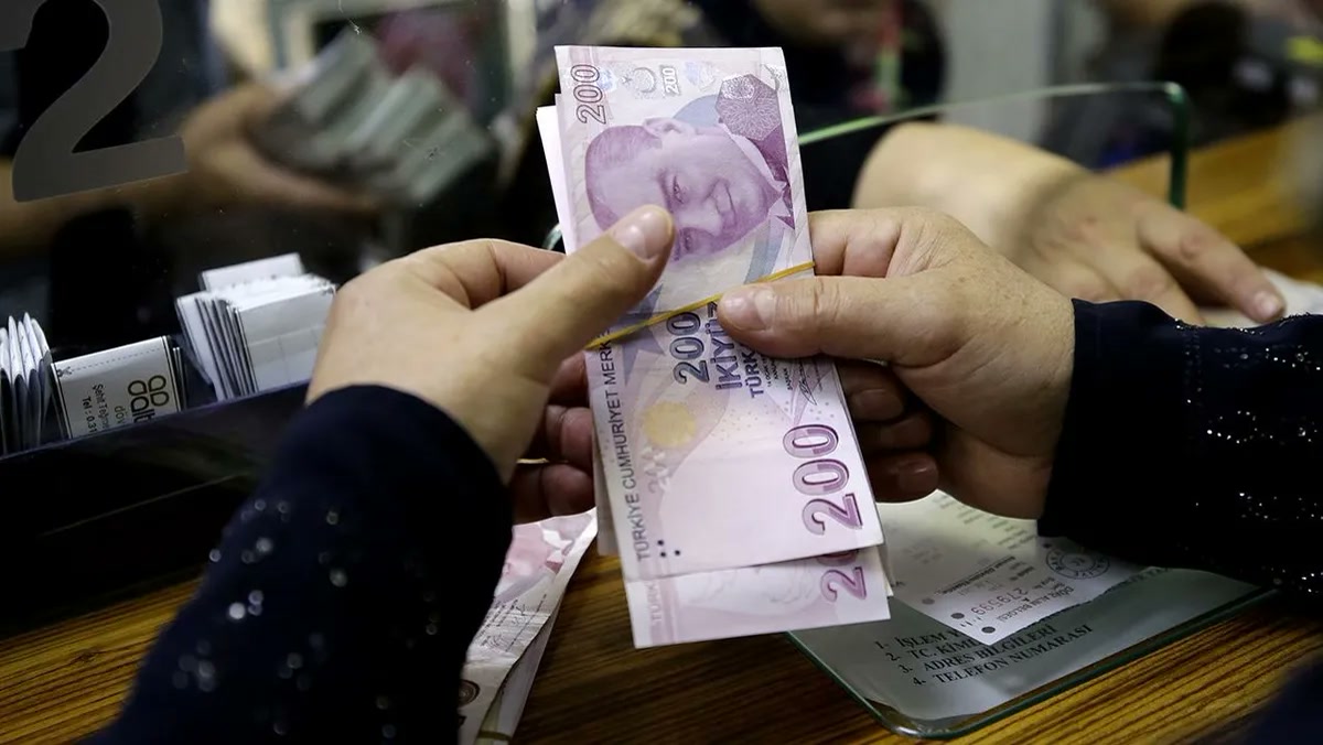 Ankara'da evde bakım maaşı hesaplara yatmaya başladı: 7,8 milyar liralık ödemede 492 bin kişinin hesabına ne k
