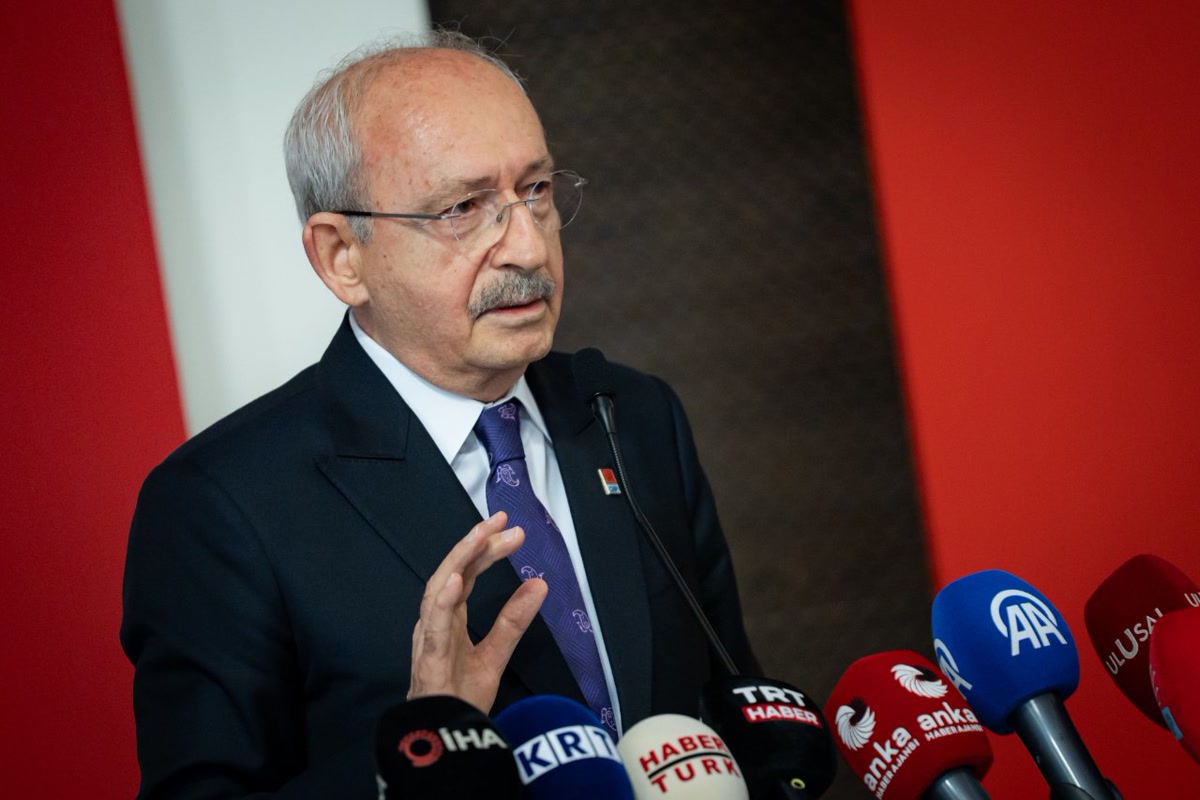 Ankara'da Eyyüp Kadir İnan, Özgür Özel'e 'pavyon siyaseti' dedi; Kılıçdaroğlu da isim vermeden öyle bir cümle 