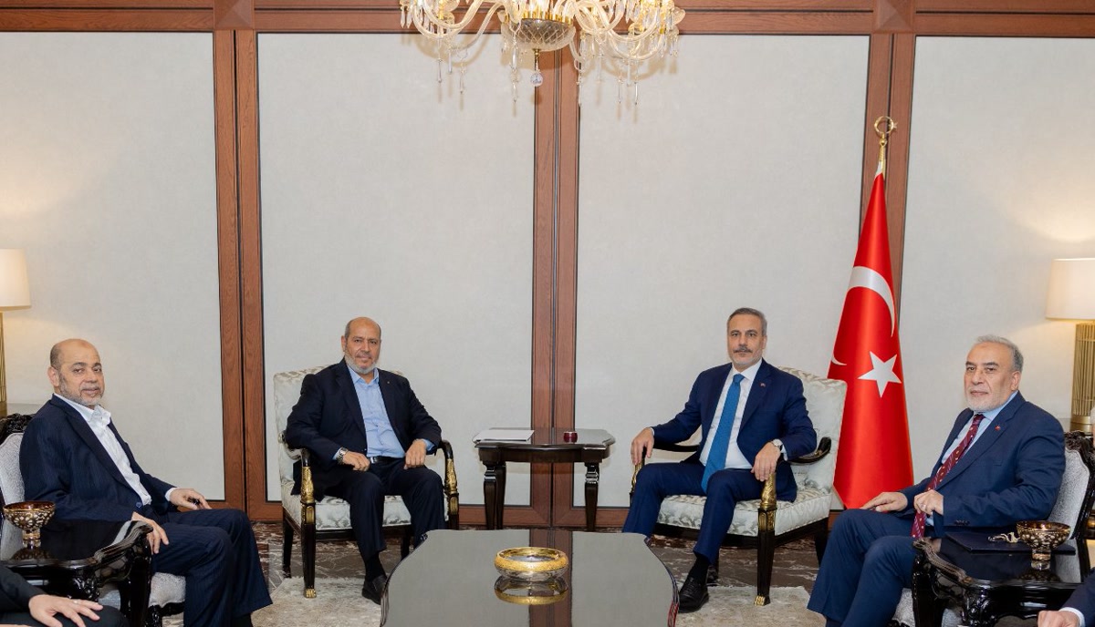 Ankara'da savaş haberleri yağarken Tahran hattı çalıştı: Hakan Fidan, İran Dışişleri Bakanı Arakçi ile hangi ç