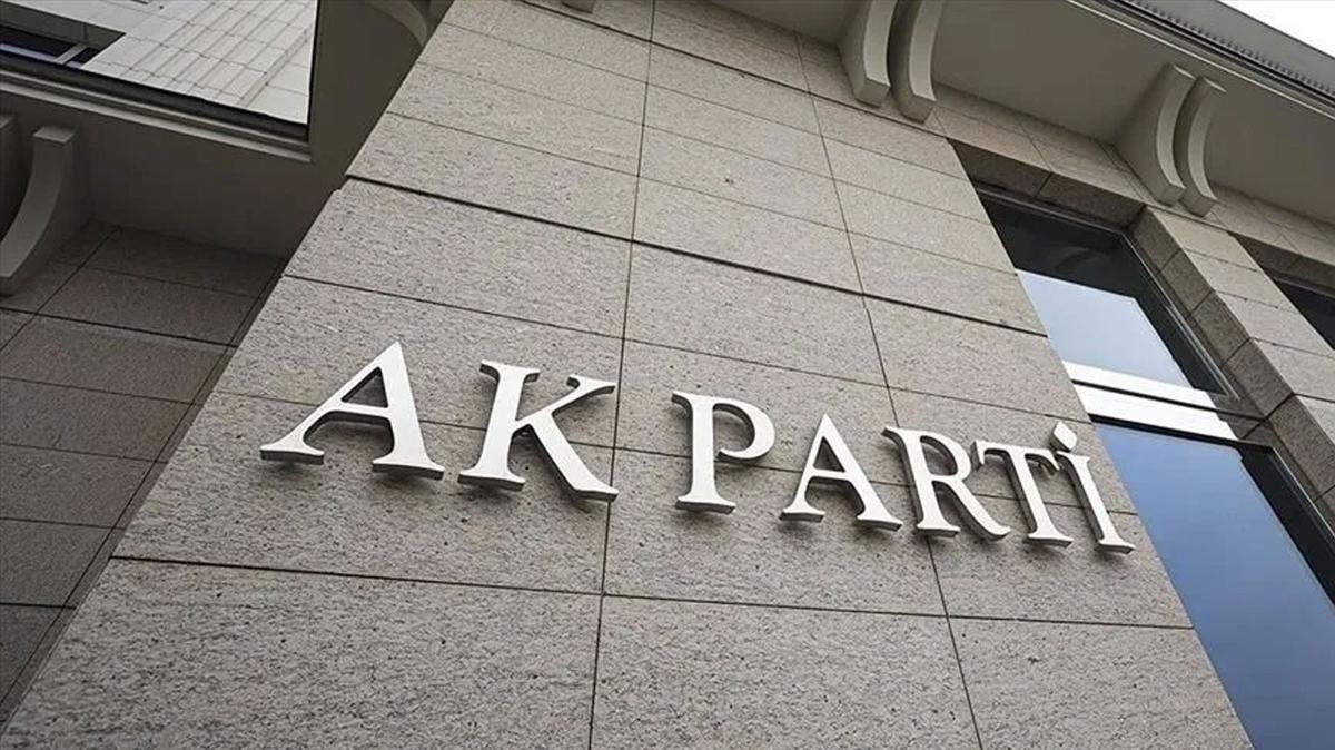 Ankara'da AK Parti'de Fatma Betül Sayan Kaya'nın yerine bir ilahiyat profesörü getirildi: Hülya Terzioğlu kimd