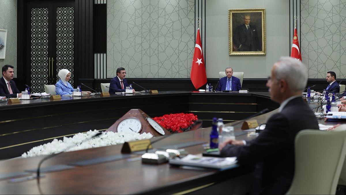 Ankara'da Kabine toplantısı bugün Beştepe'de: fon dosyası ve Terörsüz Türkiye masada, kabine değişikliği için 