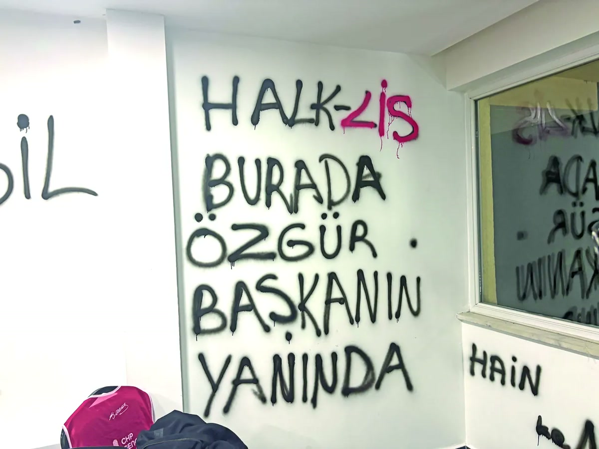 Ankara'da CHP hasar sayımını bitirdi, Yeni Parti'de sandık kavgası savcılığa taştı: Özgür Özel'in “küskünleri”