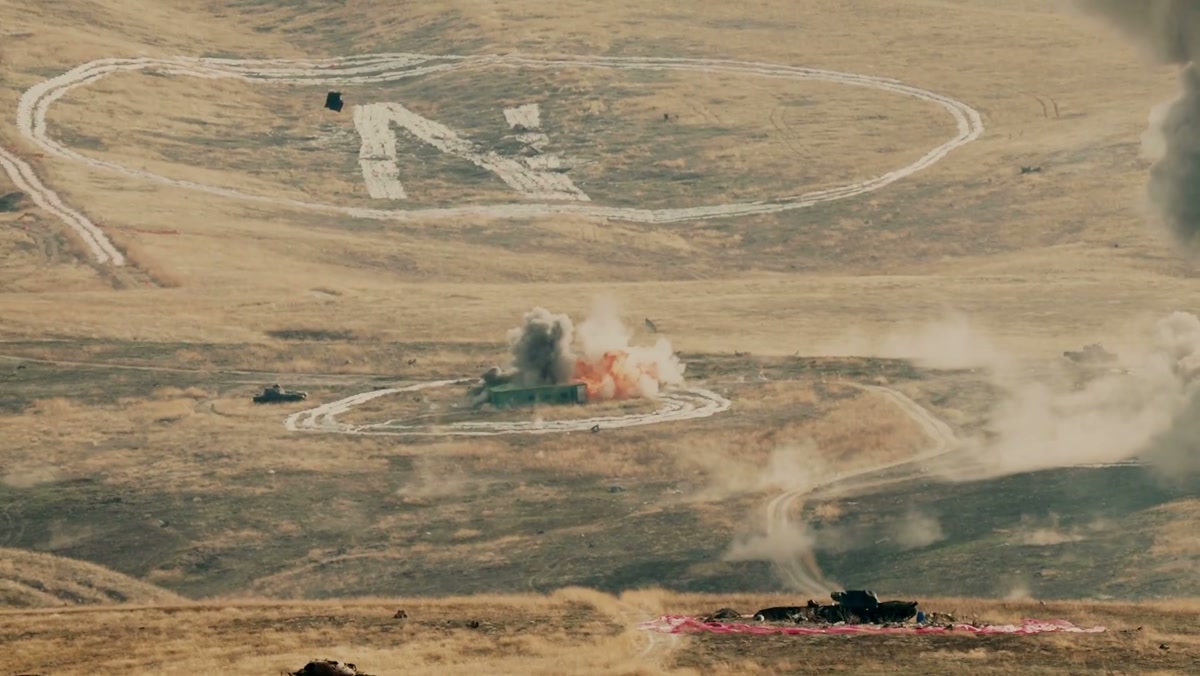 Ateş Serbest-2026 sürü kamikaze dron K2 SİVRİSİNEK vuruş anı