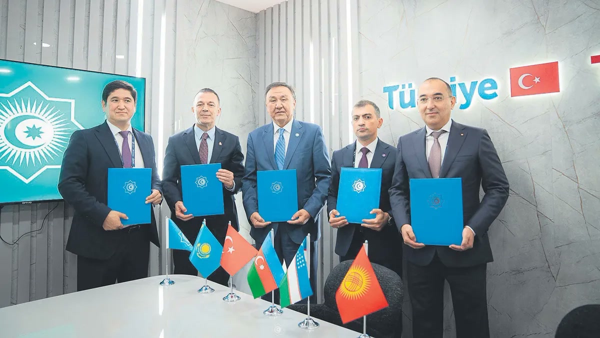 Antalya'da 2026 Dünya Uzay Haftası'nda Türkiye kozunu oynadı: Ay görevinin 10 hedefli planında öyle bir ayrınt