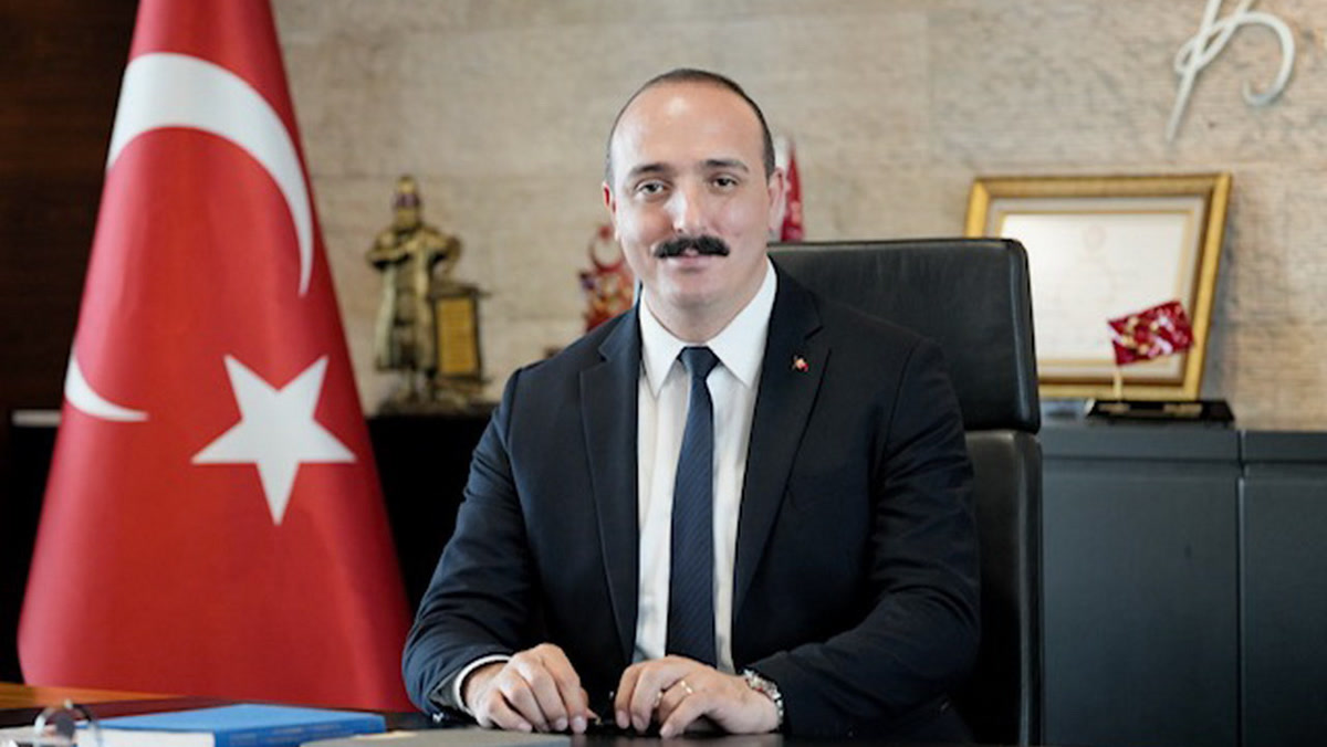 Antalya'da CHP'den iki belediye başkanı birden istifa etti, aynı gün Cem Kotan'ın Konyaaltı meclisi öyle bir k