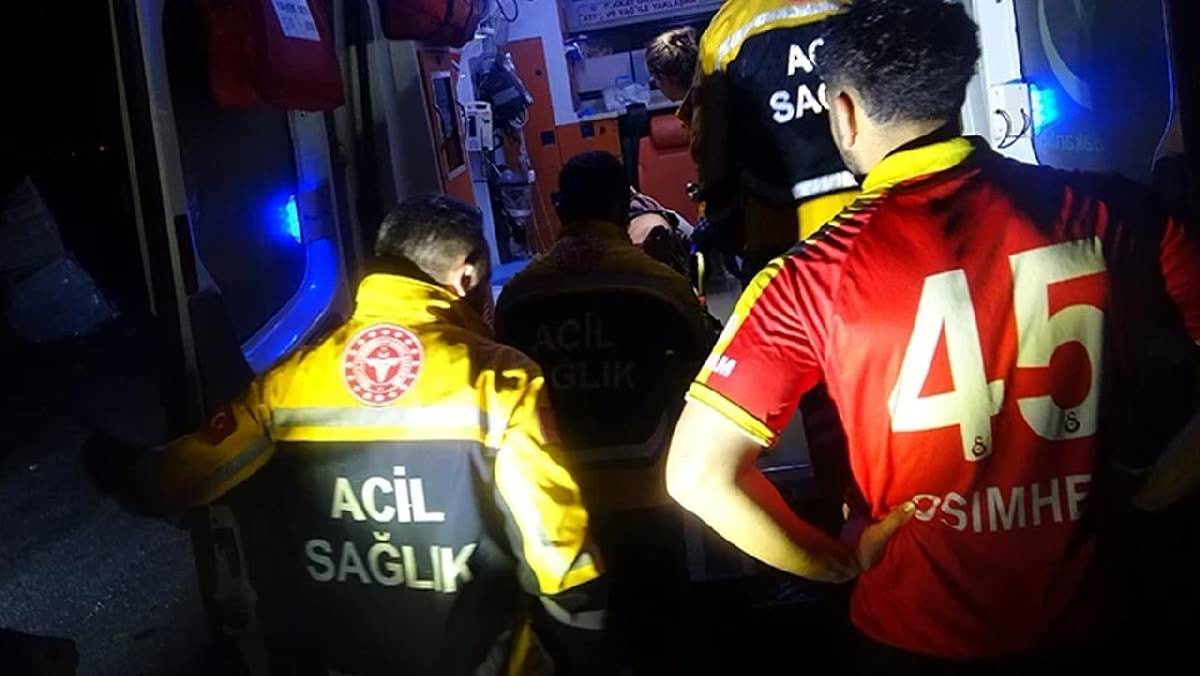 Antalya hortum Kepez'de konteynerleri parçaladı: o gece içeridekilere ne oldu?