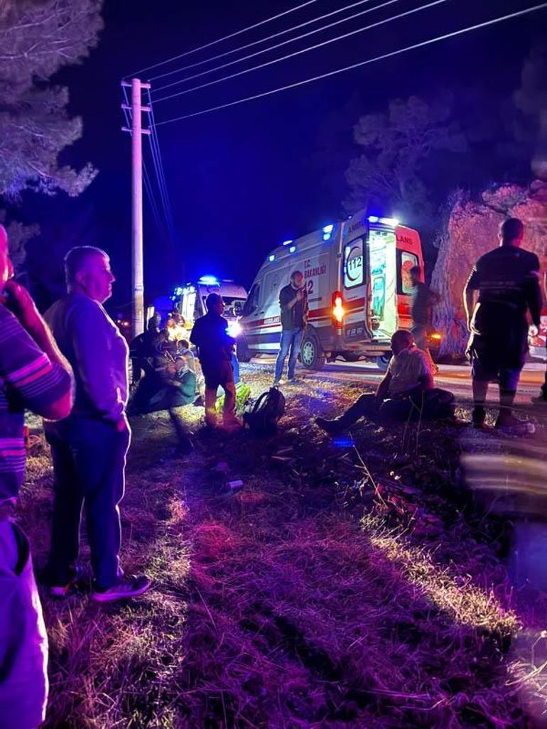 Antalya Kumluca'da dağcıları taşıyan minibüs şarampole devrildi: gruptan kaç kişi hastanelik oldu?