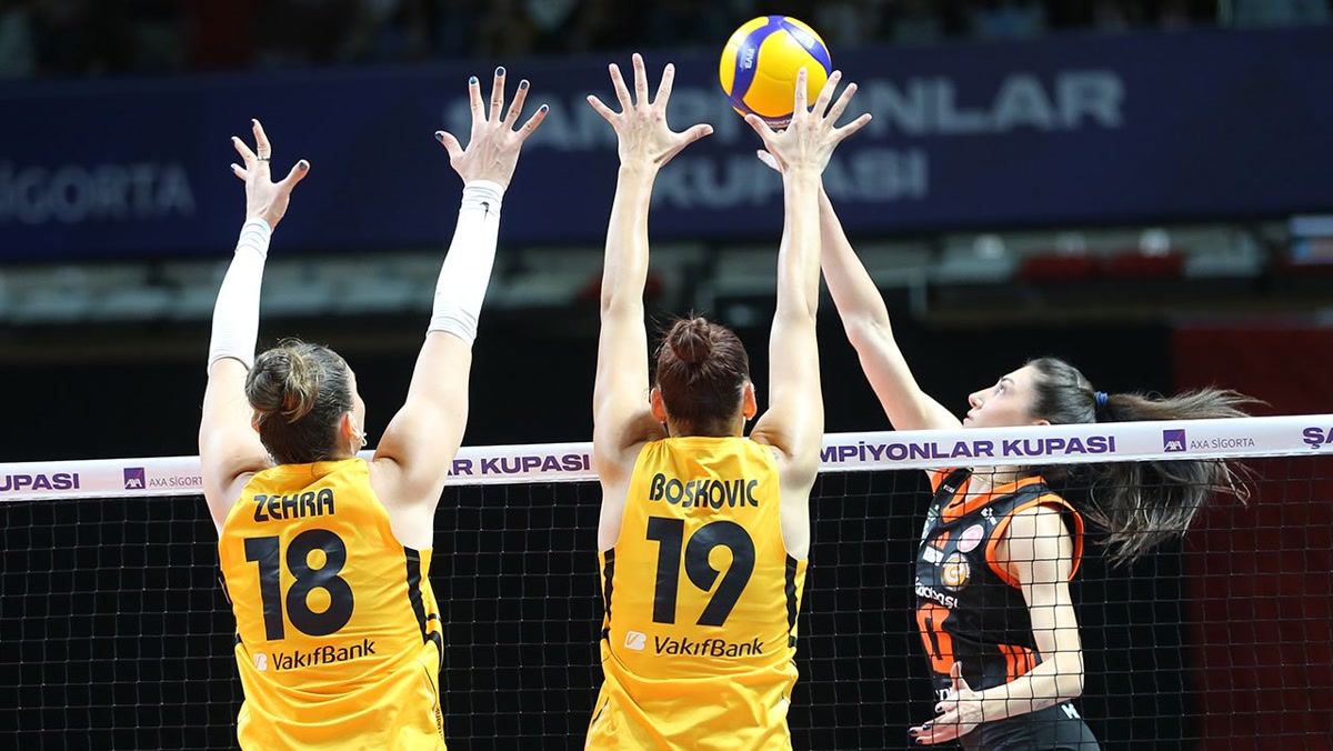 Antalya'da VakıfBank 2-0 öne geçti, Eczacıbaşı 2-2'yi buldu: 135 dakikalık Şampiyonlar Kupası finalini kim ald