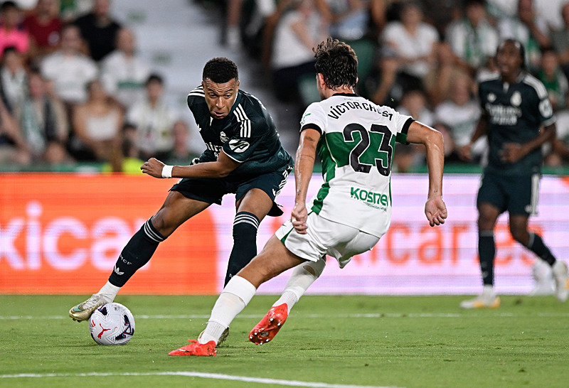GÖVDE/ek — Real Madrid - Elche karşılaşmasından bir kare