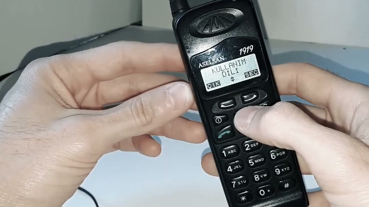 ASELSAN 1919 yerli cep telefonu