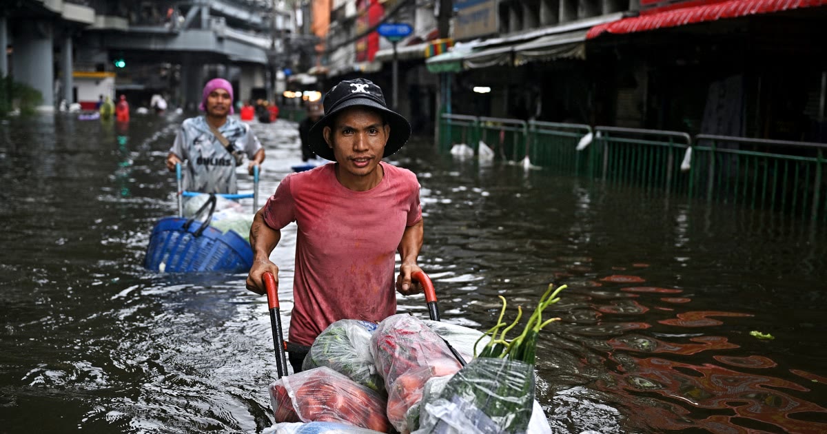 Tayland'da sel baskını (Reuters)