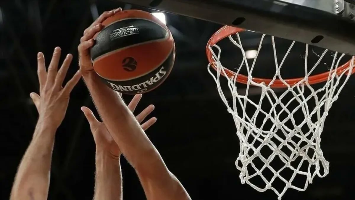 Atina'da bu akşam EuroLeague'in namağlup iki takımı kapışıyor: Fenerbahçe mi, Panathinaikos AKTOR mu ilk yenil