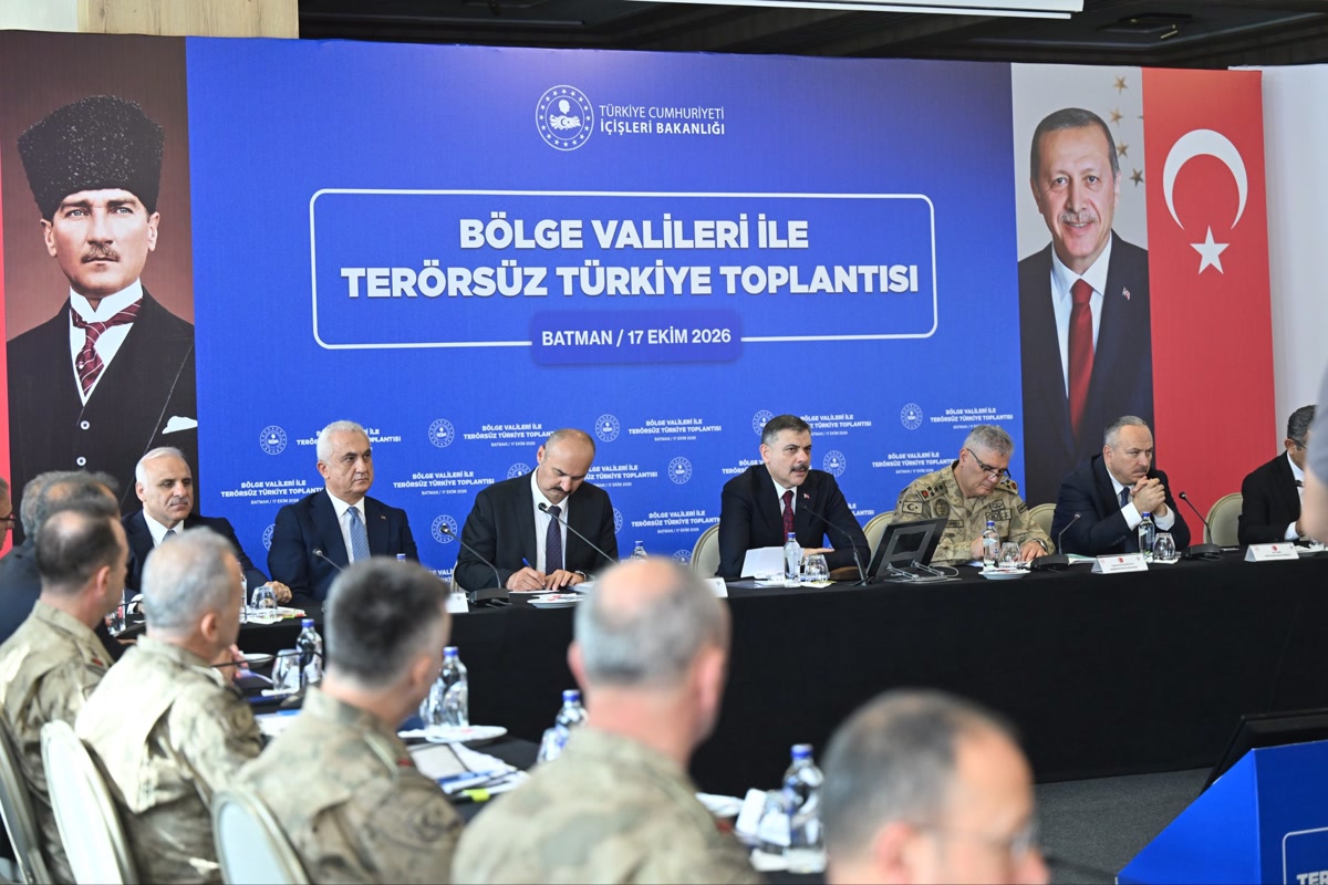 Batman'da Mustafa Çiftçi 11 ili topladı, Terörsüz Türkiye için konuştu: “Son 200 yılın en güçlü dönemi” sözünü