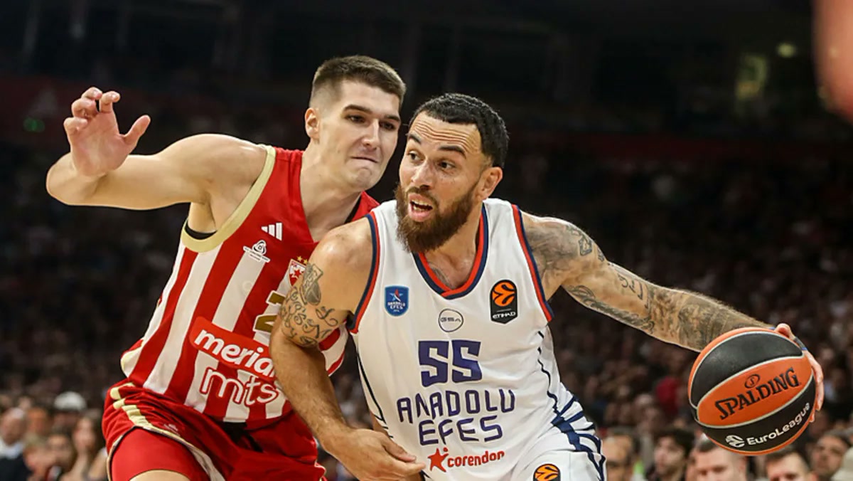 Belgrad'da Kızılyıldız-Anadolu Efes maçı bitti, aynı gece Hapoel Tel Aviv-Real Madrid sonucu gelince EuroLeagu