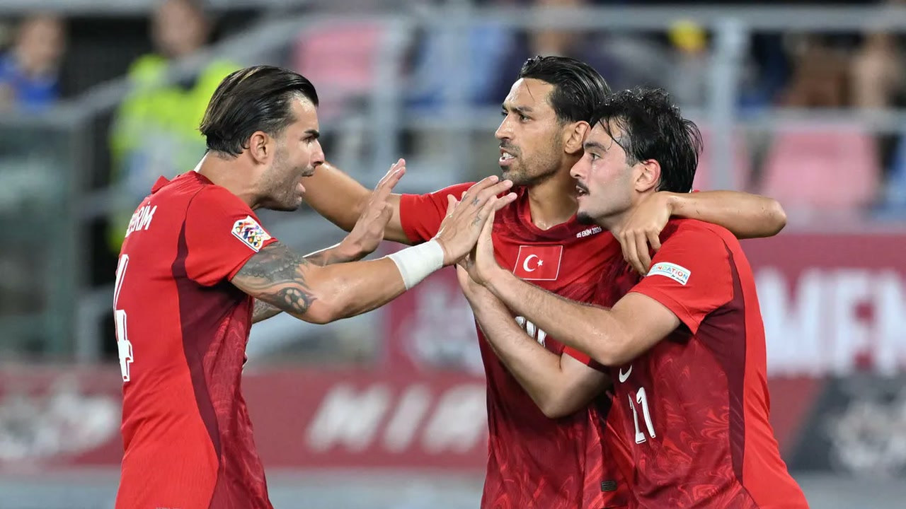 Bologna'da İtalya - Türkiye puan durumları Türkiye'nin yüzüne çarptı: 4 maçta sıfır çeken Milli Takım'ı küme düşmekten ne kurtarır?