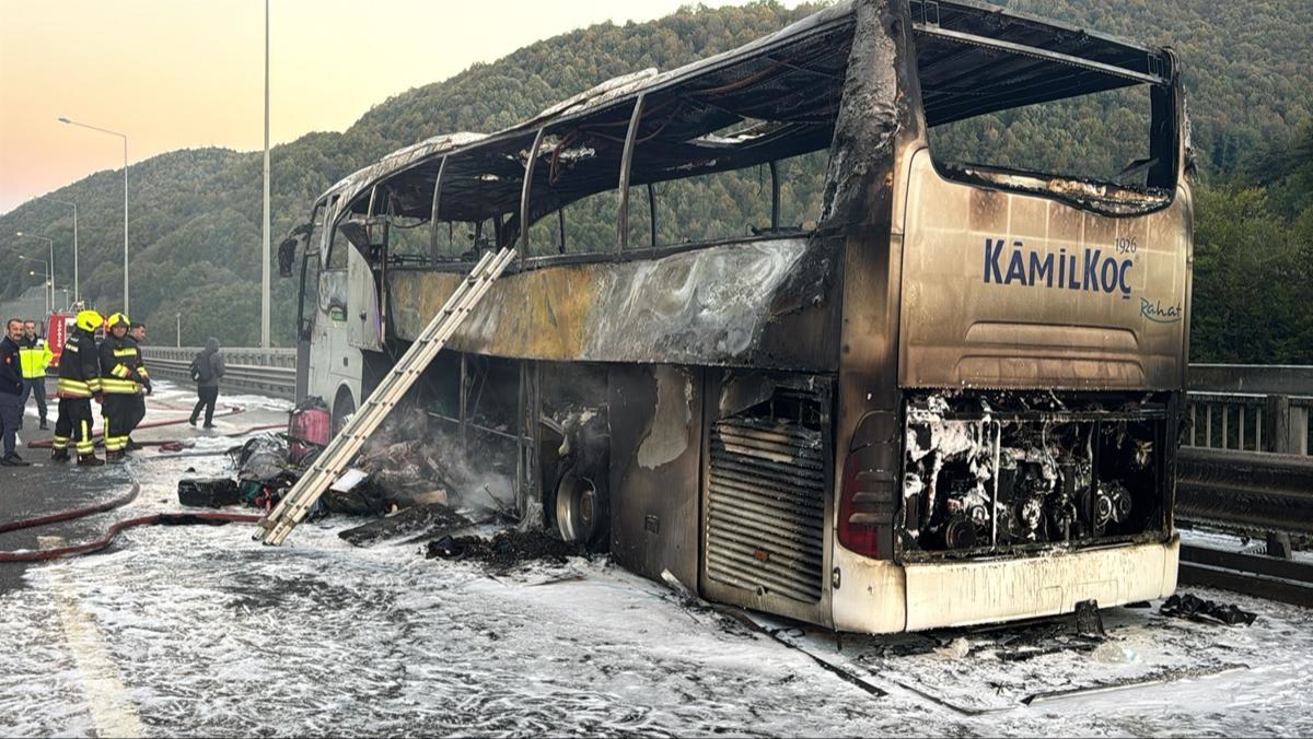 Bolu'da Anadolu Otoyolu'nda otobüs yangını: Şoförün ilk hamlesi ne oldu?