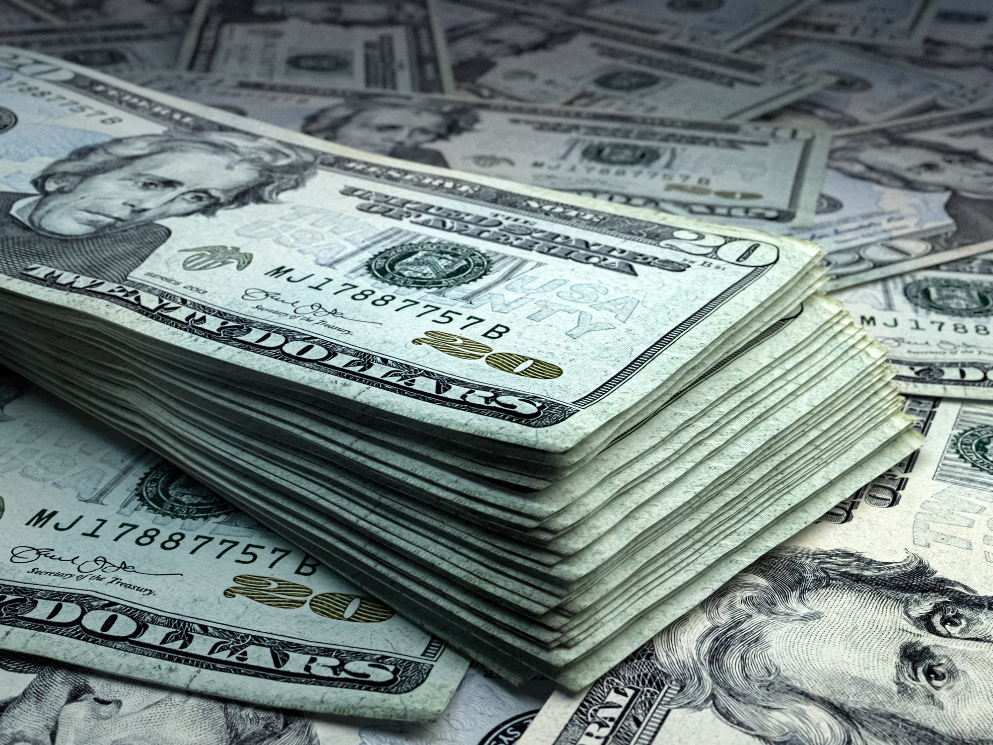 GÖVDE 1 - 20 dolarlık banknot desteleri, yüksek çözünürlük 2000x1500, temiz (dolar 48,62 bölümünün yanına)