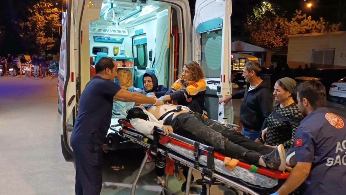 Bursa İnegöl'de Ahmet Türkel Çevre Yolu'nda kamyonetle çarpışan motosikletteki 21 yaşındaki Kemal Derviş ile a