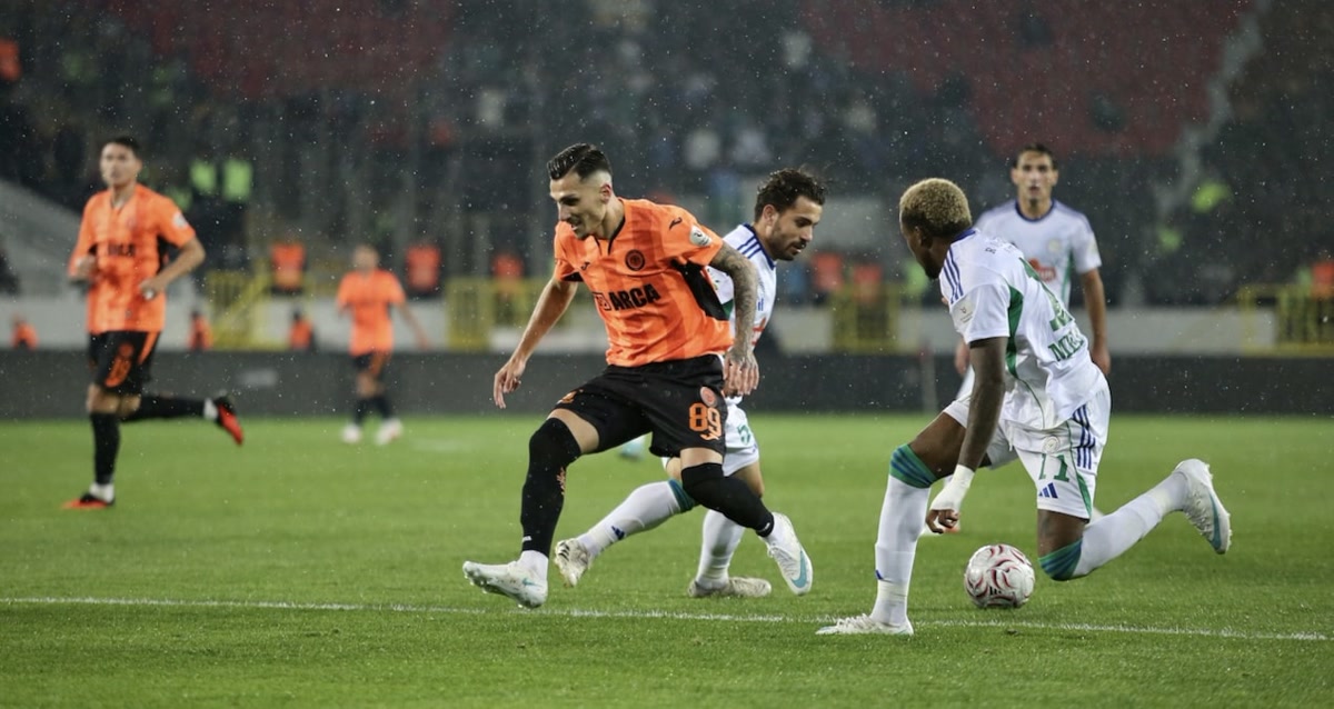 Çorum'da Çorum - Rizespor maçında Laçi vurdu, Cengiz Ünder karşılık verdi, 80. dakikadaki gol ise öyle bir isi
