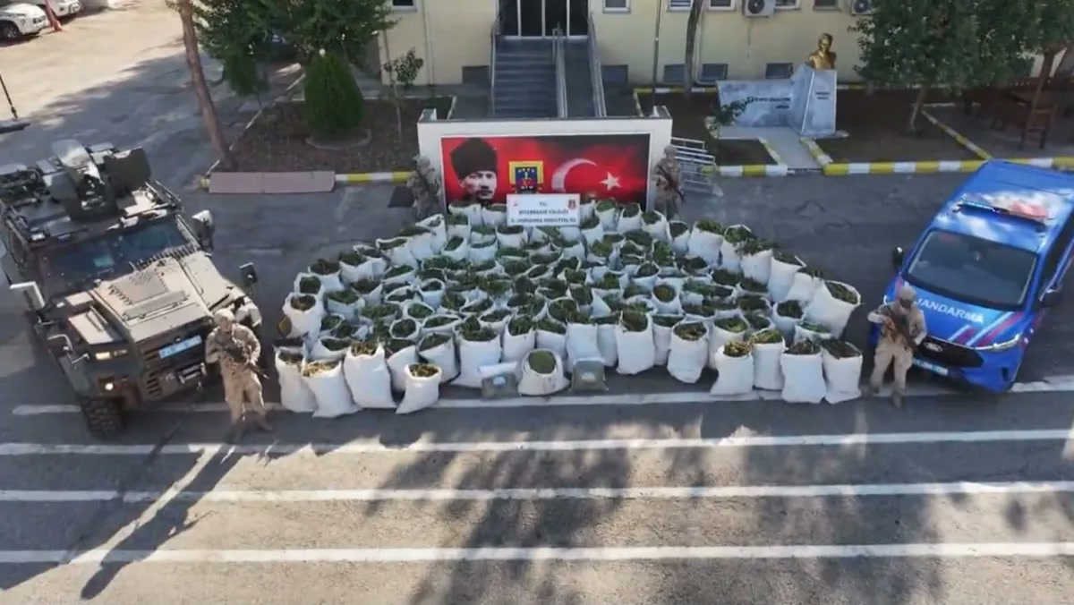 Diyarbakır Bismil'de uyuşturucu operasyonu: rakamlar konuşuyor, peki sahada kimler vardı?