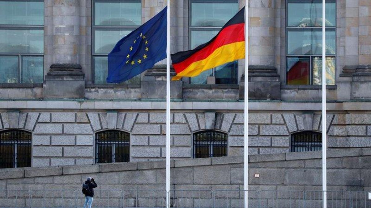 Elif Eralp kimdir? Berlin'de tarih yazıldı, AfD de yükselişe geçti