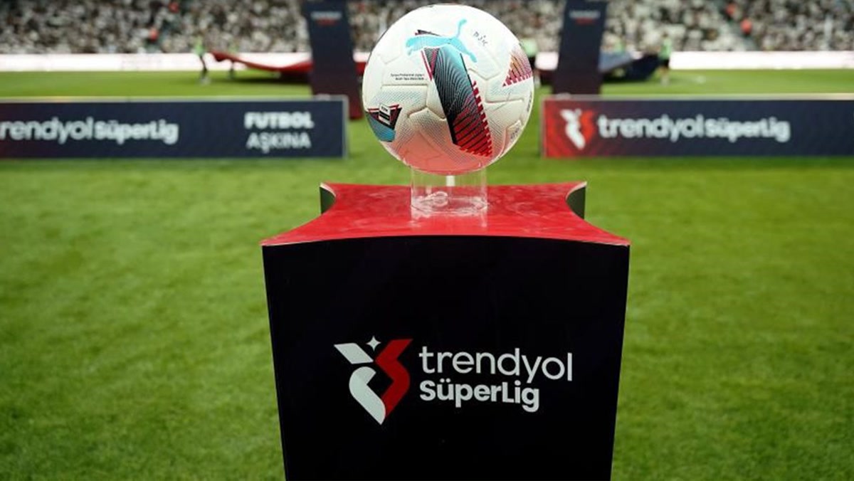 Erzurum'da Erzurumspor - Eyüpspor Süper Lig maçında VAR bir golü sildi, Eyüpspor'un tablodaki durumu ise öyle