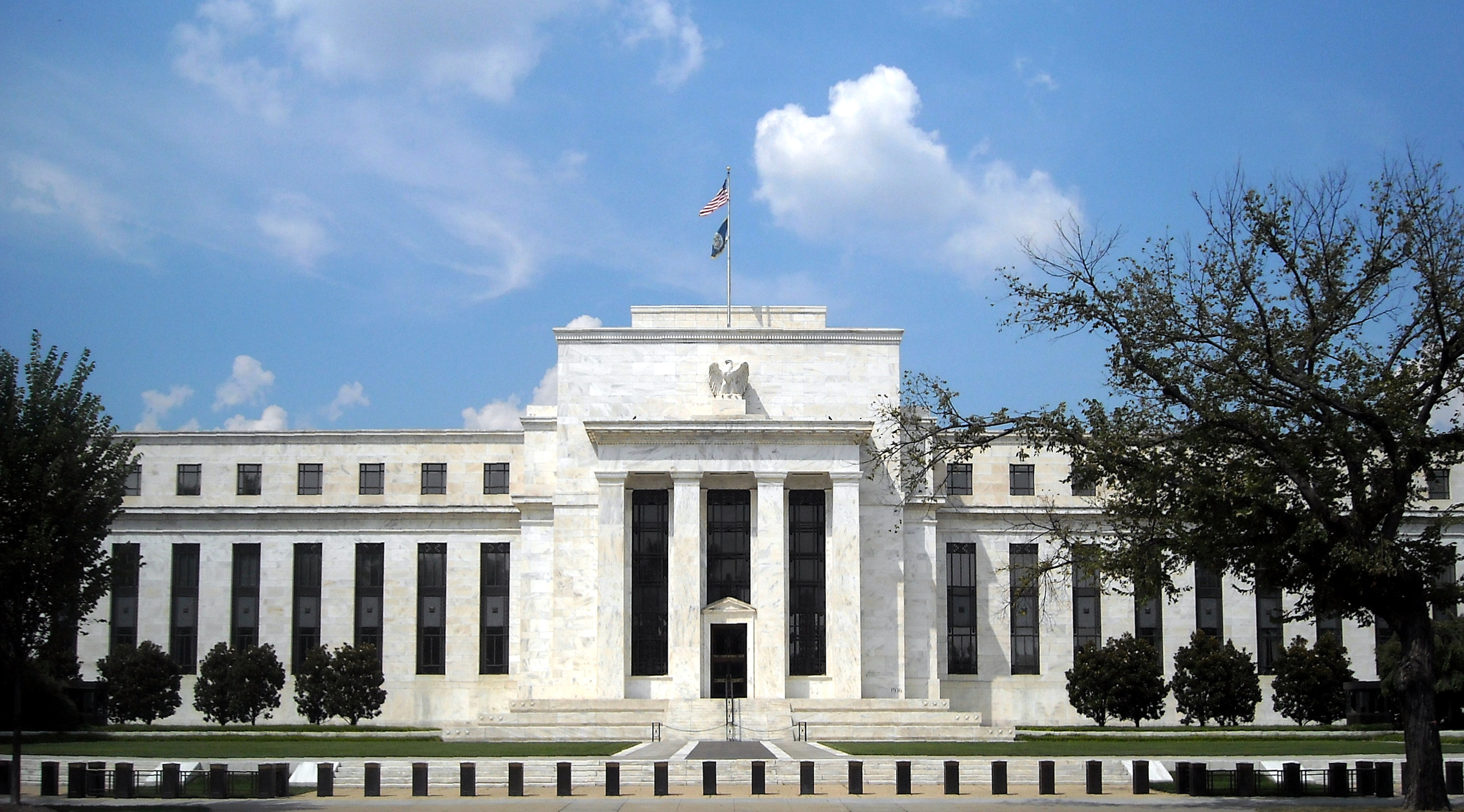 ABD Merkez Bankası (Fed) Eccles binası, Washington DC — GÖVDE, gerçek fotoğraf, doğrulandı (HTTP 200)