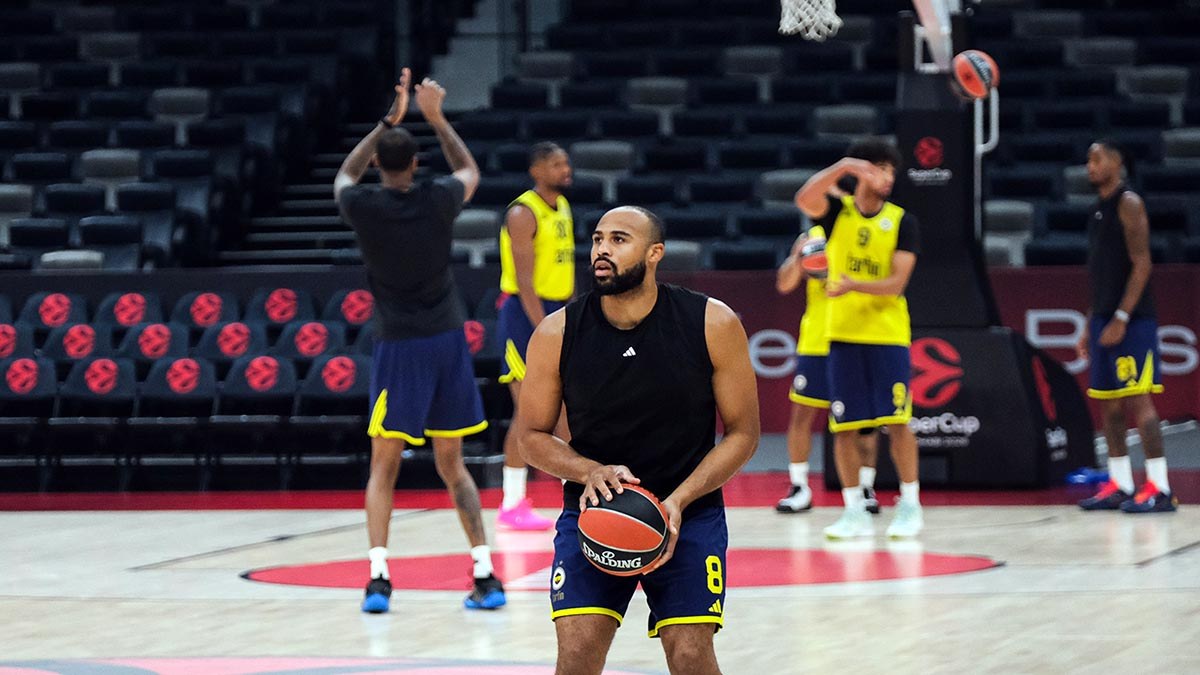 Fenerbahçe'nin Cumhurbaşkanlığı Kupası'ndaki 8-1'lik üstünlüğü bu akşam Sinan Erdem'de sınanıyor: Beşiktaş bu kez farkı kapatabilecek mi?