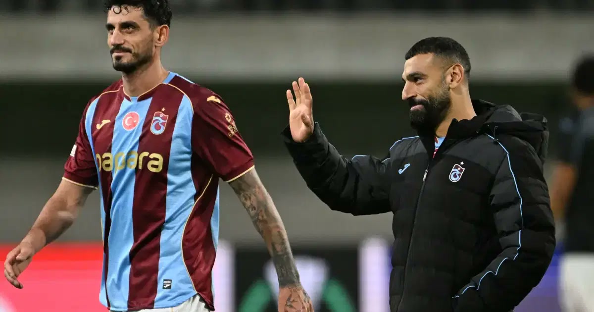 Finlandiya'da KuPS - Trabzonspor maçında Onuachu 3. dakikada attı, 10. dakikada sakatlandı: sonra Salah, Onana