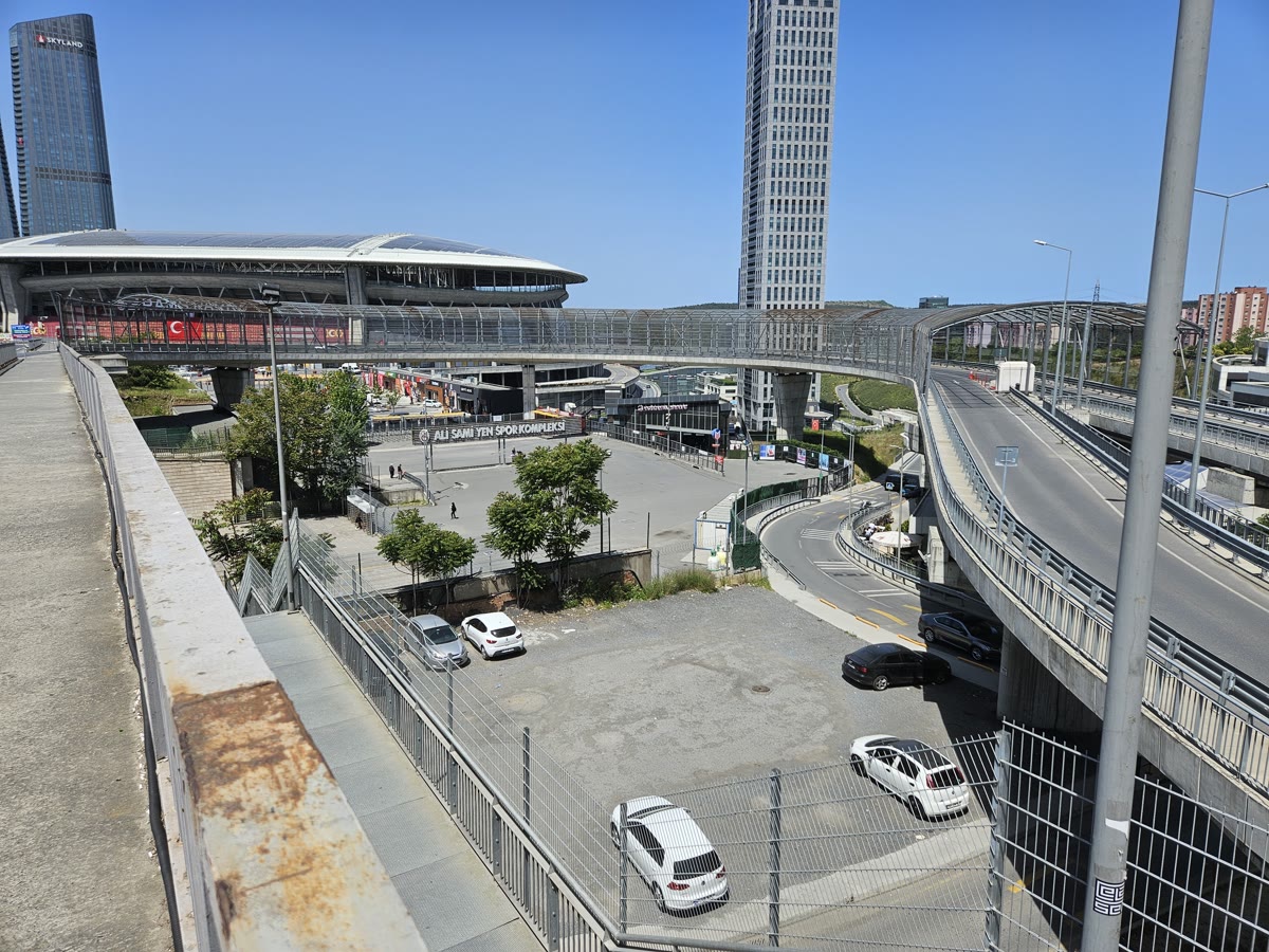 Galatasaray'ın stadyumu RAMS Park (kapak için)
