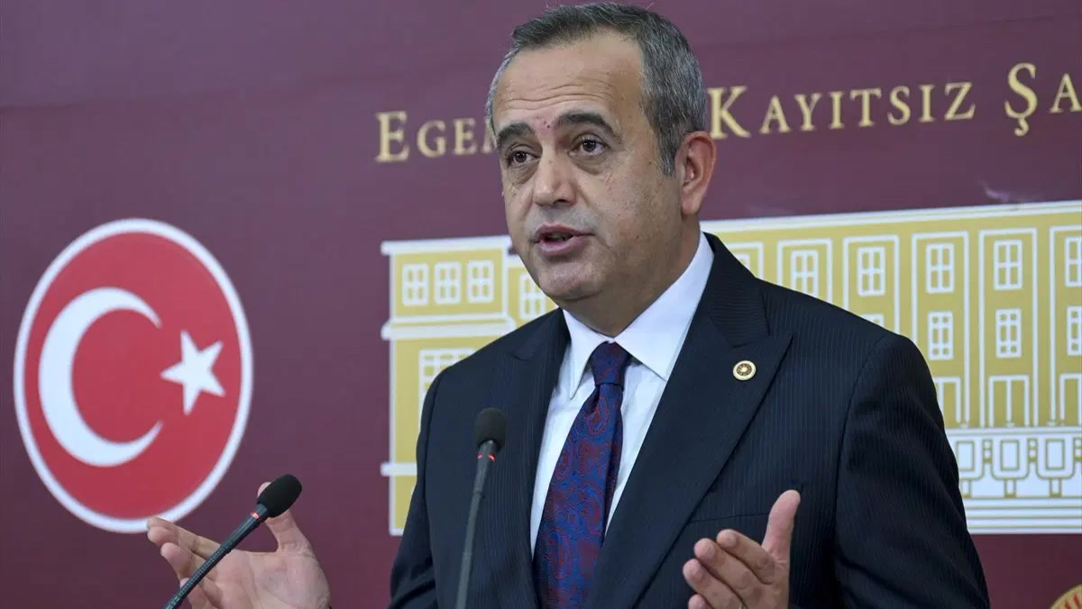 Gaziantep'te Ertuğrul Kaya DEVA'dan istifa etti: Yeni Yol'un Meclis grubu tek vekile mi bağlıydı?