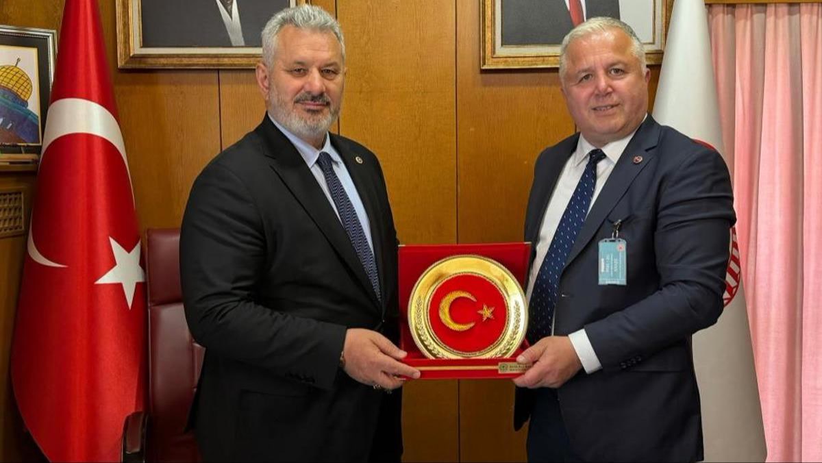 Giresun'da Belediye Başkanvekili Alptuğ Kaan Kara Yeni Parti'den istifa etti, meclise bağımsızların sırasından
