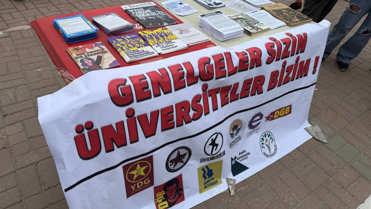 Ege Üniversitesi'nde stant kurdular, karşılarında gözaltı buldular: Kampüste neler oluyor?
