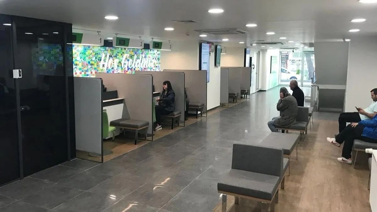 İstanbul'da 29 Ekim Cumhuriyet Bayramı resmi tatilinde bir istisna var: toplu taşıma ücretsiz mi, bankalar açık mı?