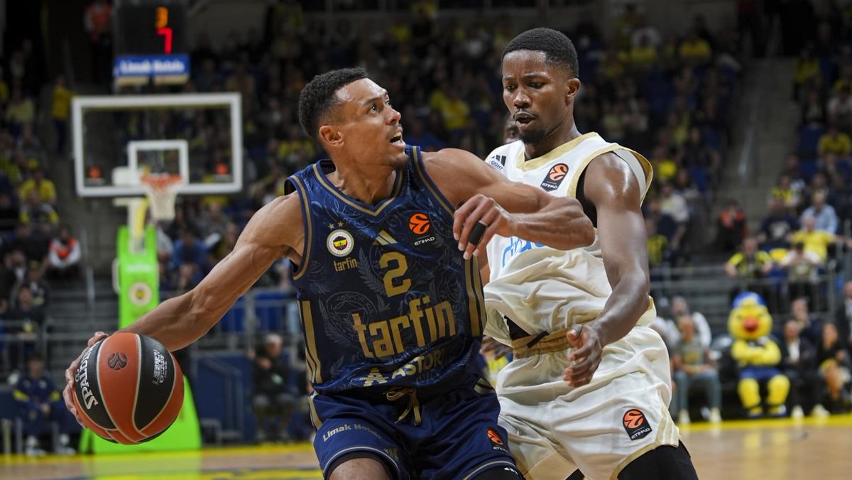 İstanbul Ataşehir'de Fenerbahçe Tarfin, Dubai Basketball'u 15 sayı geriye itti ama rakip bırakmadı: EuroLeague