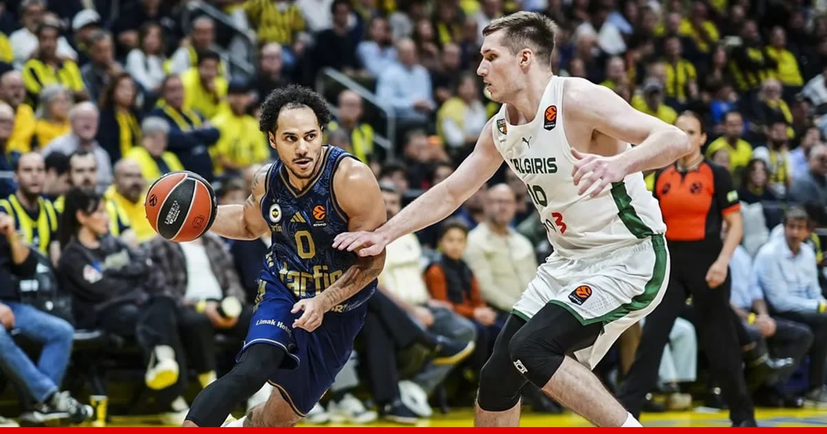 İstanbul Ataşehir'de Fenerbahçe - Žalgiris maçında devrede fark 7'ydi, EuroLeague'de üçüncü periyotta Ülker'de