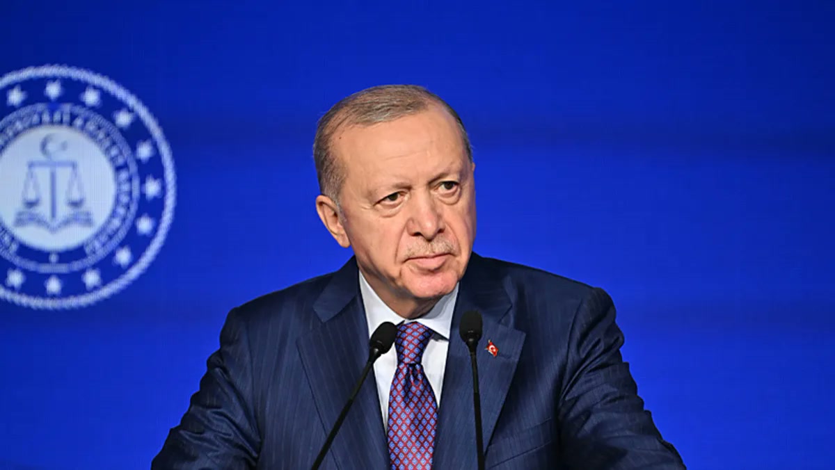 İstanbul Beşiktaş'ta Uluslararası Adalet Zirvesi: Recep Tayyip Erdoğan “ağır yaralı” dedi, Gazze'de ateşkesten