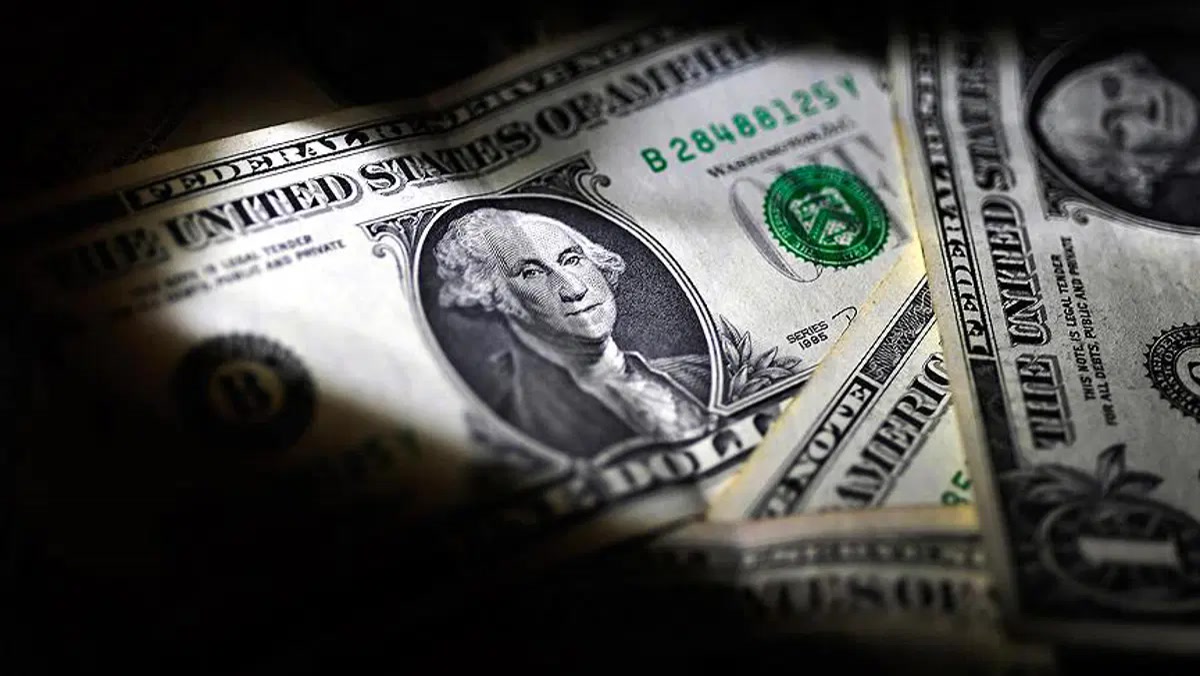 İstanbul'da dolar kuru 50 liraya 6 kuruş kala rekor kırdı: euro da kaç lirayı gördü?