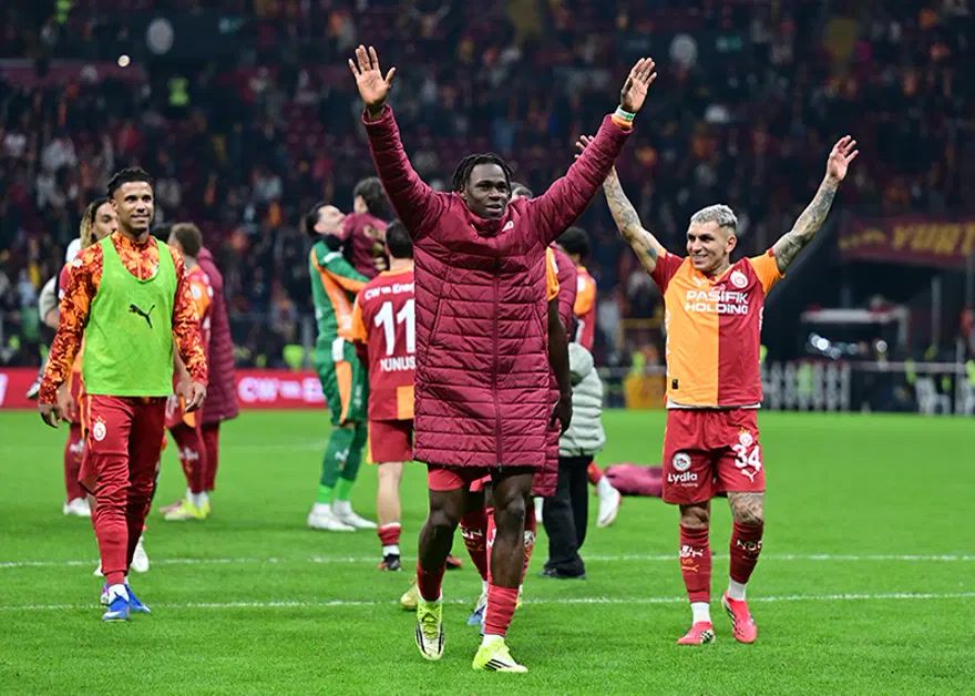 İstanbul'da Galatasaray - Fenerbahçe derbisi için Singo, Leao ve Barış Alper'in durumu: kim yetişecek?