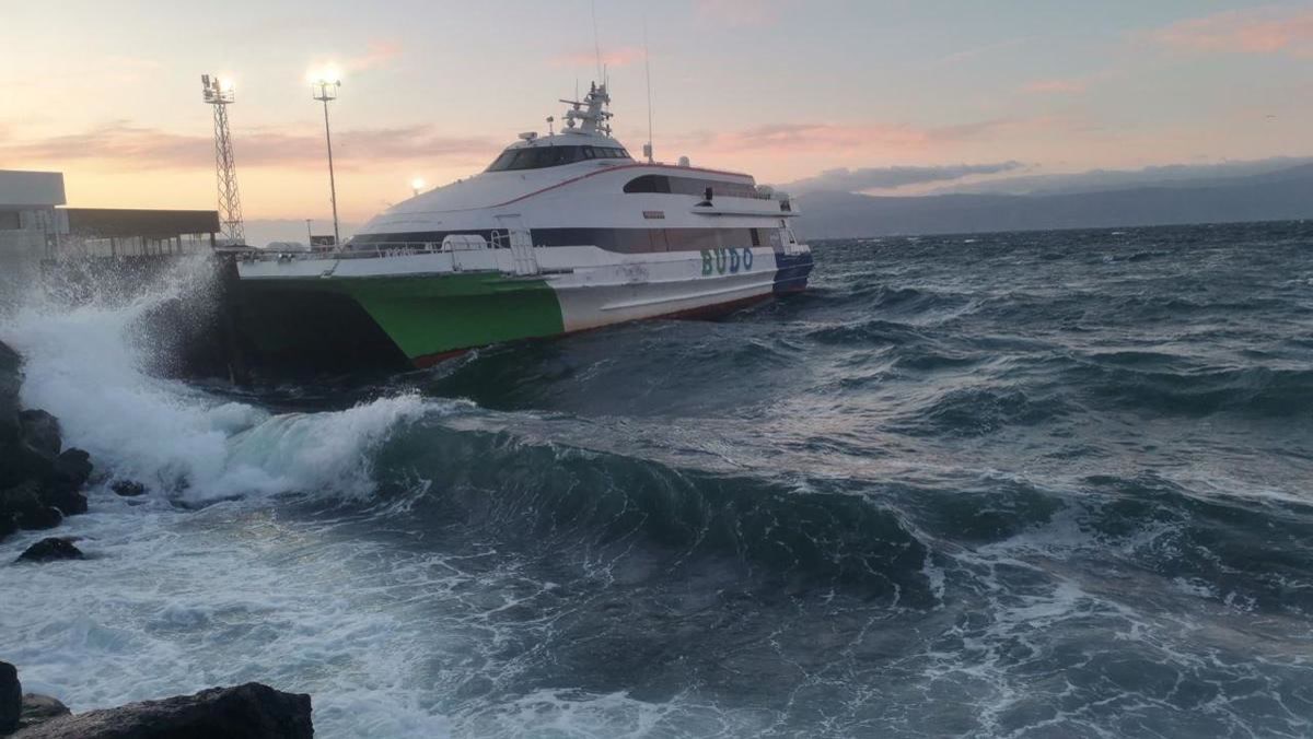 İstanbul'da hava durumu: Meteoroloji fırtına için sarı kod verdi, BUDO 8 seferi iptal etti, günlerdir süren sa
