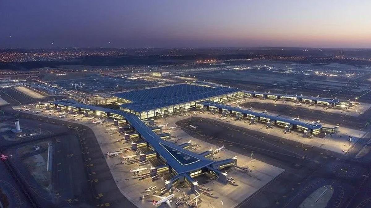 İstanbul Arnavutköy'de İstanbul Havalimanı günlük 1.491 uçuşla Avrupa'yı geçti: Amsterdam'la fark kaç uçuş?
